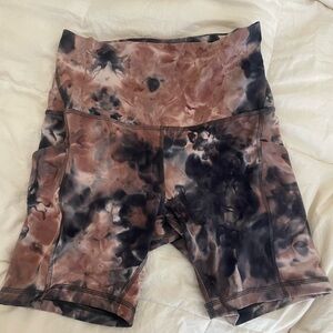 LULULEMON ALIGN SHORT WITH POCKETS!